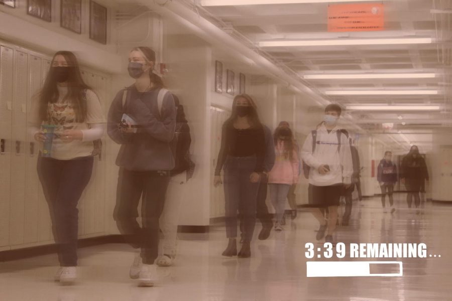 The four minutes that students have between passing periods are meant to keep kids from congregating in the halls, but that missing minute has also made it more difficult to get to class on time.