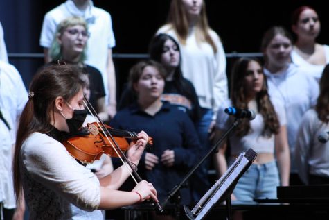 MCHS students perform during the first night of pops concerts — the final choir concerts of the year and before graduation — on May 4 in the Upper Campus auditorium.